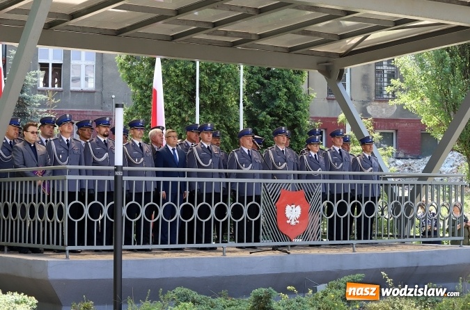 Zdjęcie w galerii na portalu naszwodzislaw.com: Nowo przyjęci policjanci złożyli ślubowanie wiadomości z regionu