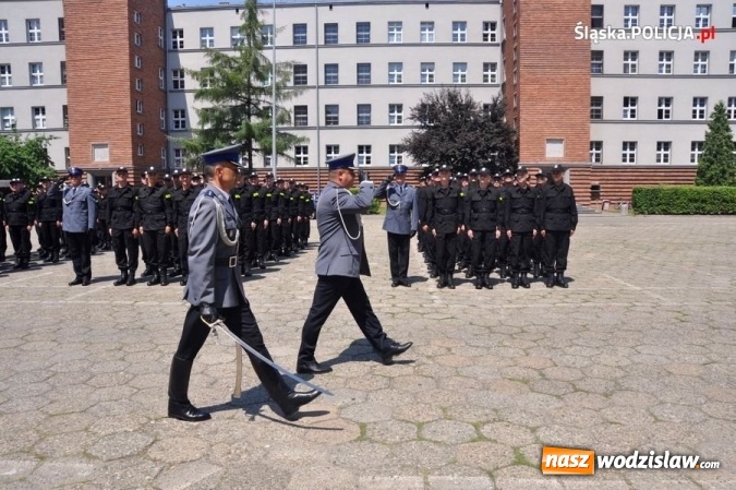 Zdjęcie w galerii na portalu naszwodzislaw.com: Nowo przyjęci policjanci złożyli ślubowanie wiadomości z regionu