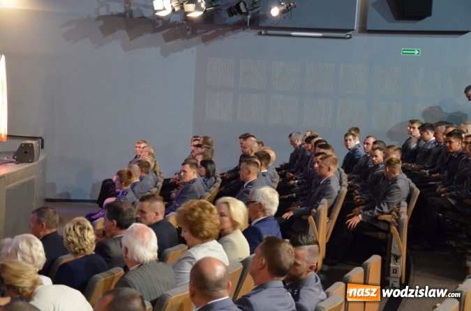 Zdjęcie w galerii na portalu naszwodzislaw.com: Podziękowania, nagrody i awanse, czyli święto powiatowej policji w Wodzisławiu Śląskim  wiadomości z regionu