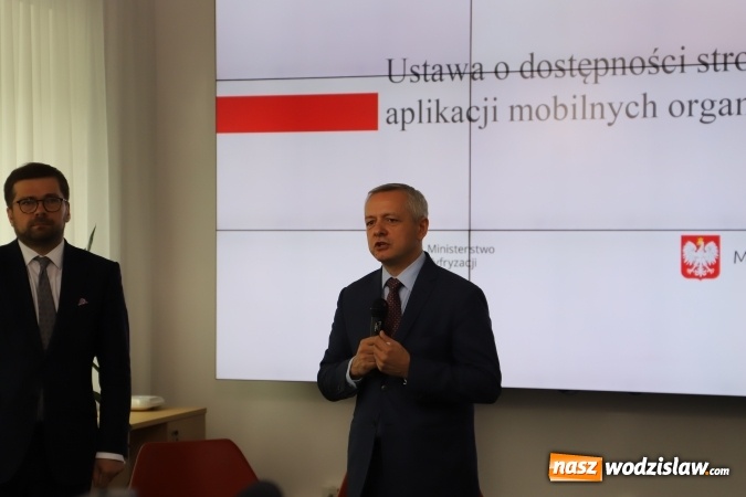 Zdjęcie w galerii na portalu naszwodzislaw.com: Włączanie wyłączonych, czyli rządowe serwisy wkrótce dostępne dla wszystkich wiadomości z regionu