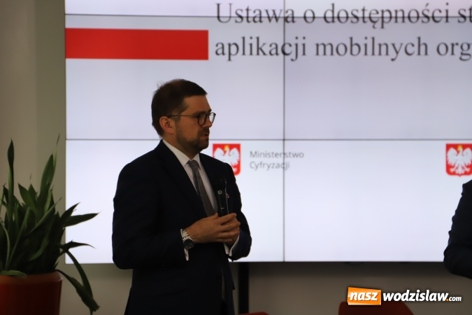 Zdjęcie w galerii na portalu naszwodzislaw.com: Włączanie wyłączonych, czyli rządowe serwisy wkrótce dostępne dla wszystkich wiadomości z regionu