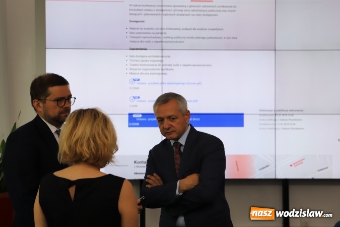 Zdjęcie w galerii na portalu naszwodzislaw.com: Włączanie wyłączonych, czyli rządowe serwisy wkrótce dostępne dla wszystkich wiadomości z regionu