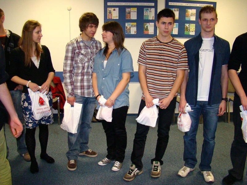 Zdjęcie w galerii na portalu naszwodzislaw.com: Przodownicy w oddawaniu krwi wiadomości z regionu