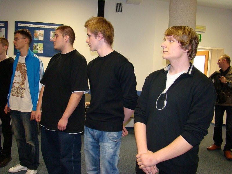 Zdjęcie w galerii na portalu naszwodzislaw.com: Przodownicy w oddawaniu krwi wiadomości z regionu