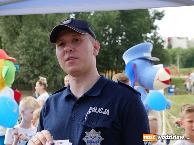 Zdjęcie w galerii na portalu naszwodzislaw.com: Popołudnie z Sąsiadem i Unią Europejską. Frekwencja i humory dopisały wiadomości z regionu