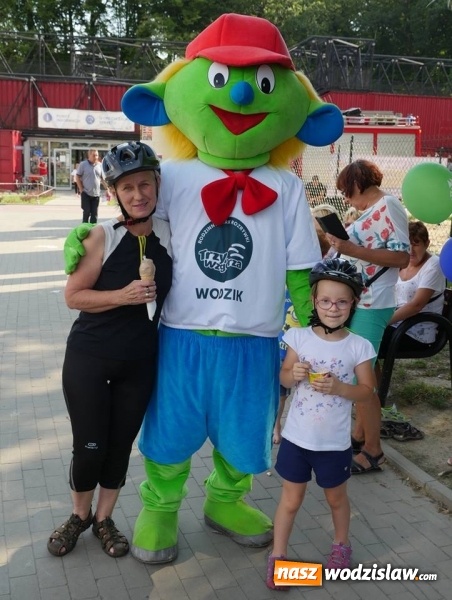 Zdjęcie w galerii na portalu naszwodzislaw.com: Popołudnie z Sąsiadem i Unią Europejską. Frekwencja i humory dopisały wiadomości z regionu