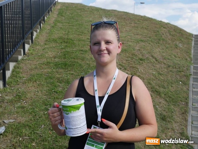 Zdjęcie w galerii na portalu naszwodzislaw.com: Popołudnie z Sąsiadem i Unią Europejską. Frekwencja i humory dopisały wiadomości z regionu