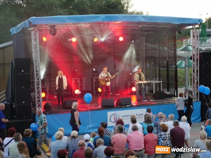 Zdjęcie w galerii na portalu naszwodzislaw.com: Popołudnie z Sąsiadem i Unią Europejską. Frekwencja i humory dopisały wiadomości z regionu