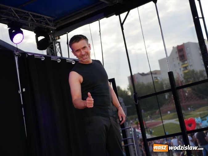 Zdjęcie w galerii na portalu naszwodzislaw.com: Popołudnie z Sąsiadem i Unią Europejską. Frekwencja i humory dopisały wiadomości z regionu