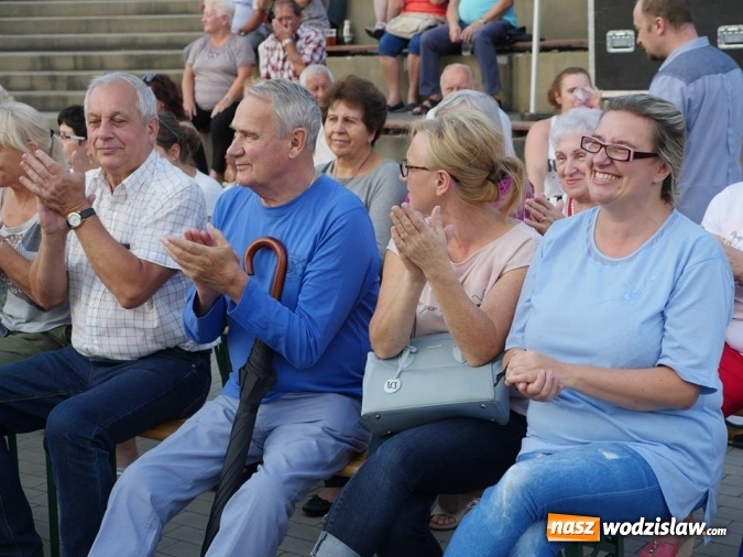 Zdjęcie w galerii na portalu naszwodzislaw.com: Popołudnie z Sąsiadem i Unią Europejską. Frekwencja i humory dopisały wiadomości z regionu