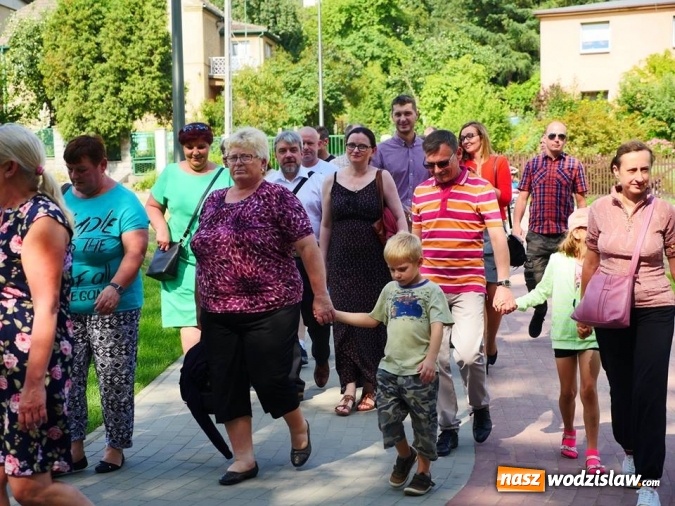 Zdjęcie w galerii na portalu naszwodzislaw.com: Popołudnie z Sąsiadem i Unią Europejską. Frekwencja i humory dopisały wiadomości z regionu