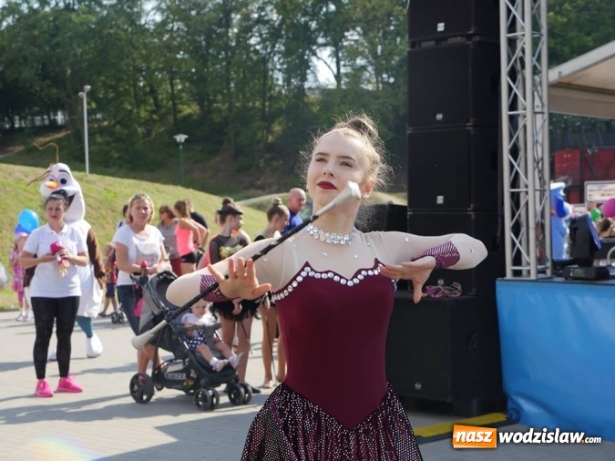 Zdjęcie w galerii na portalu naszwodzislaw.com: Popołudnie z Sąsiadem i Unią Europejską. Frekwencja i humory dopisały wiadomości z regionu