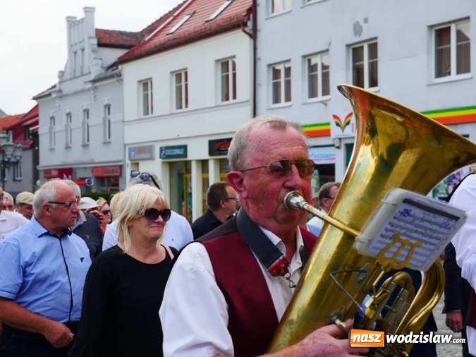 Zdjęcie w galerii na portalu naszwodzislaw.com: Popołudnie z Sąsiadem i Unią Europejską. Frekwencja i humory dopisały wiadomości z regionu
