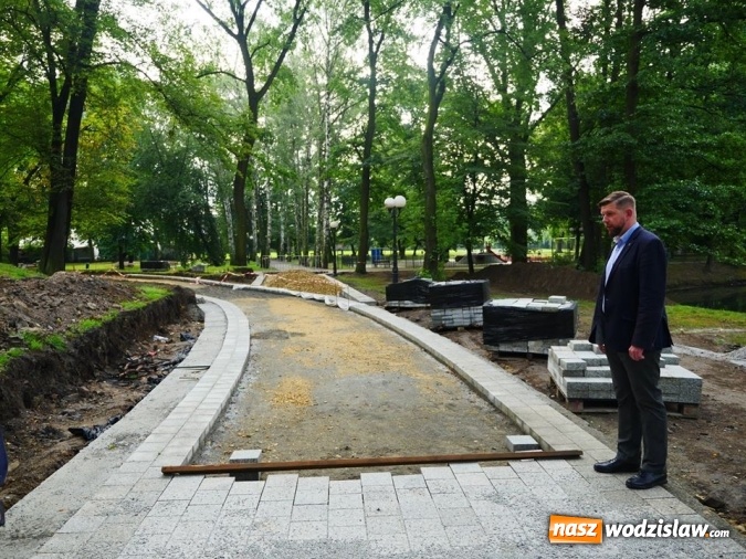 Zdjęcie w galerii na portalu naszwodzislaw.com: Kolejne nowości w Parku Miejskim w Wodzisławiu Śląskim wiadomości z regionu