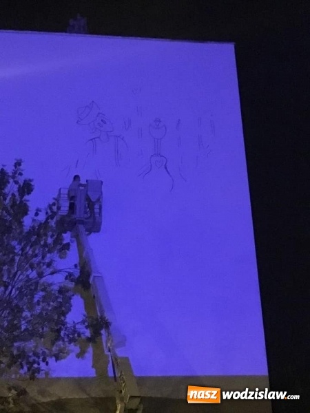 Zdjęcie w galerii na portalu naszwodzislaw.com: Ogromny mural na Osiedlu XXX-lecia  wiadomości z regionu