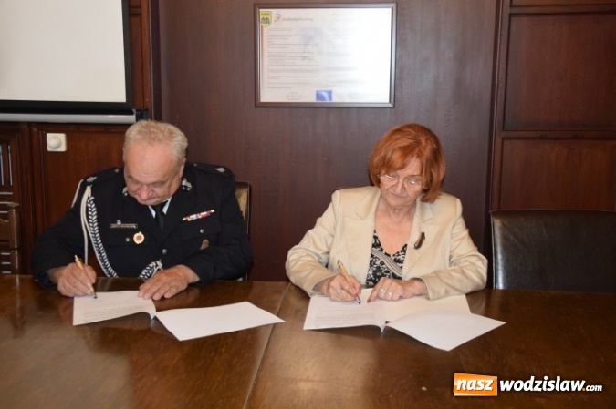 Zdjęcie w galerii na portalu naszwodzislaw.com: Nowy sprzęt dla strażaków z Rydułtów wiadomości z regionu