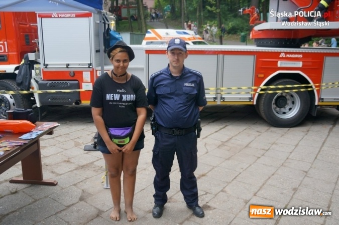 Zdjęcie w galerii na portalu naszwodzislaw.com: Policjanci spotkali się z dziećmi w ramach akcji Kręci mnie bezpieczeństwo nad wodą wiadomości z regionu