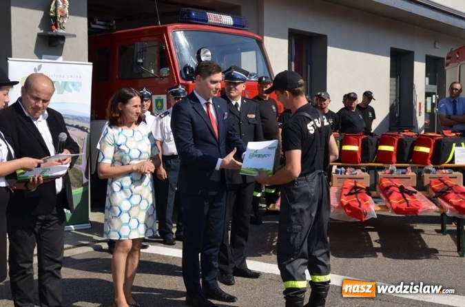 Zdjęcie w galerii na portalu naszwodzislaw.com: Ochotnicze Straże Pożarne gminy Gorzyce bogatsze o urządzenia ratownictwa wiadomości z regionu