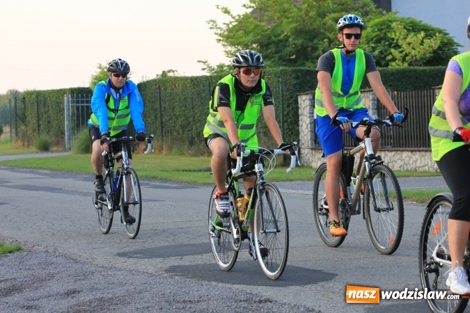 Zdjęcie w galerii na portalu naszwodzislaw.com: Ruszyła XIII Rowerowa Pielgrzymka z Lubomi na Jasną Górę wiadomości z regionu
