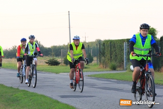 Zdjęcie w galerii na portalu naszwodzislaw.com: Ruszyła XIII Rowerowa Pielgrzymka z Lubomi na Jasną Górę wiadomości z regionu
