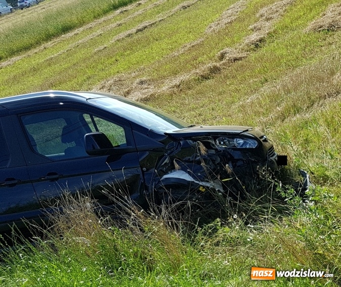 Zdjęcie w galerii na portalu naszwodzislaw.com: Rogów. Na szczęście skończyło się na kolizji  wiadomości z regionu