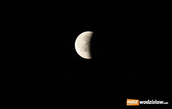 Zdjęcie w galerii na portalu naszwodzislaw.com: Zaćmienie Księżyca na naszym nocnym niebie wiadomości z regionu