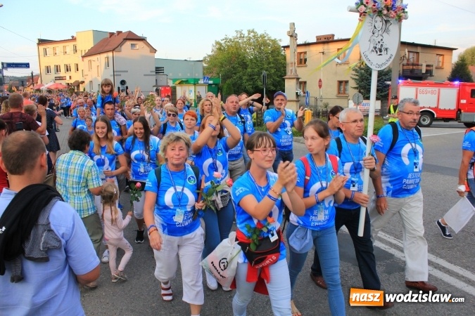 Zdjęcie w galerii na portalu naszwodzislaw.com: Pielgrzymi szczęśliwie wrócili do domów wiadomości z regionu