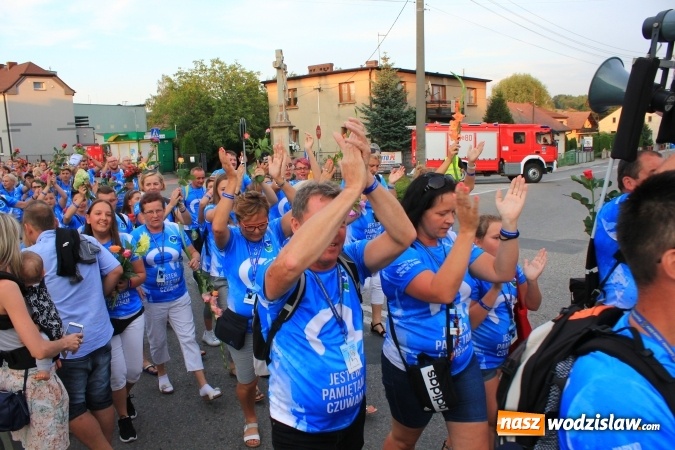 Zdjęcie w galerii na portalu naszwodzislaw.com: Pielgrzymi szczęśliwie wrócili do domów wiadomości z regionu