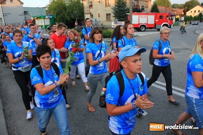 Zdjęcie w galerii na portalu naszwodzislaw.com: Pielgrzymi szczęśliwie wrócili do domów wiadomości z regionu