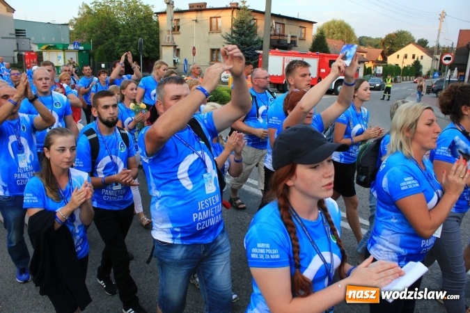 Zdjęcie w galerii na portalu naszwodzislaw.com: Pielgrzymi szczęśliwie wrócili do domów wiadomości z regionu