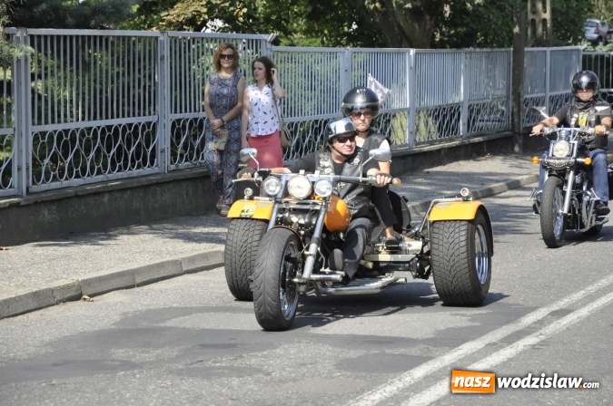 Zdjęcie w galerii na portalu naszwodzislaw.com: Odpustowa parada motocyklistów w Pogrzebieniu wiadomości z regionu