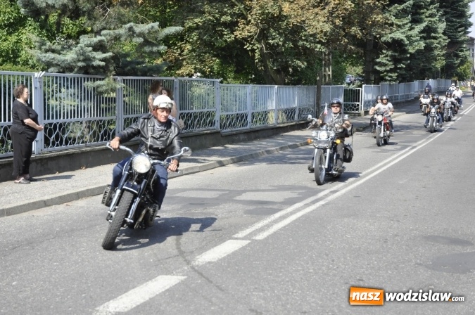 Zdjęcie w galerii na portalu naszwodzislaw.com: Odpustowa parada motocyklistów w Pogrzebieniu wiadomości z regionu