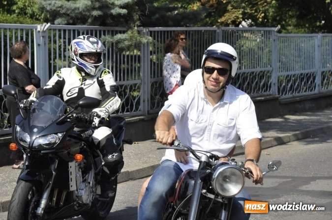 Zdjęcie w galerii na portalu naszwodzislaw.com: Odpustowa parada motocyklistów w Pogrzebieniu wiadomości z regionu