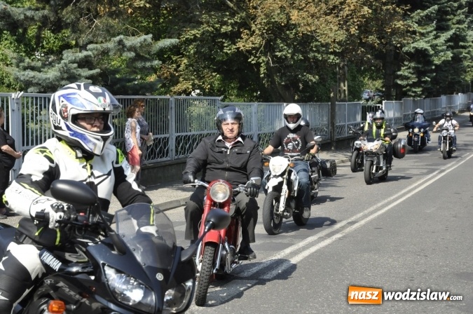 Zdjęcie w galerii na portalu naszwodzislaw.com: Odpustowa parada motocyklistów w Pogrzebieniu wiadomości z regionu