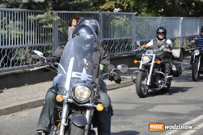 Zdjęcie w galerii na portalu naszwodzislaw.com: Odpustowa parada motocyklistów w Pogrzebieniu wiadomości z regionu