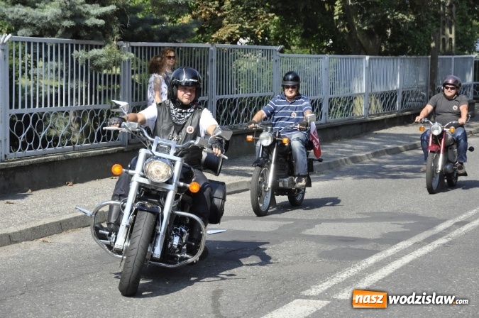 Zdjęcie w galerii na portalu naszwodzislaw.com: Odpustowa parada motocyklistów w Pogrzebieniu wiadomości z regionu