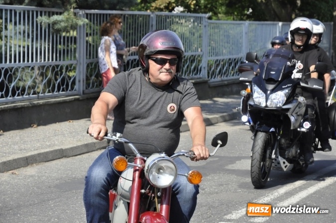 Zdjęcie w galerii na portalu naszwodzislaw.com: Odpustowa parada motocyklistów w Pogrzebieniu wiadomości z regionu