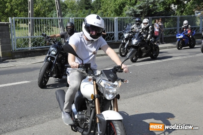Zdjęcie w galerii na portalu naszwodzislaw.com: Odpustowa parada motocyklistów w Pogrzebieniu wiadomości z regionu