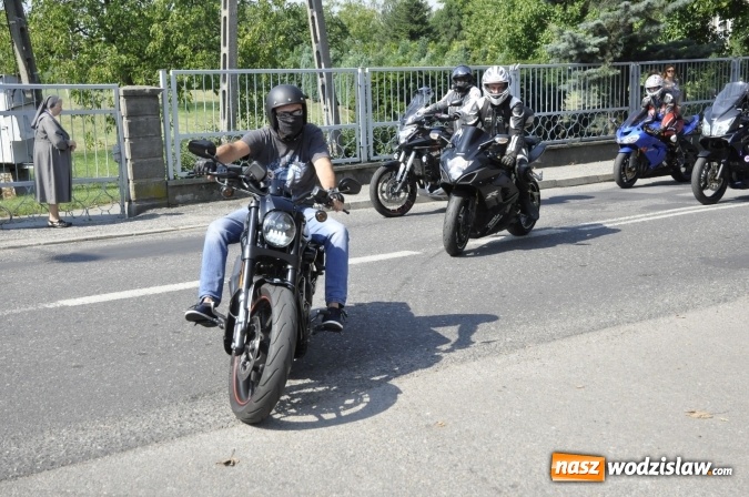 Zdjęcie w galerii na portalu naszwodzislaw.com: Odpustowa parada motocyklistów w Pogrzebieniu wiadomości z regionu