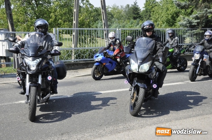Zdjęcie w galerii na portalu naszwodzislaw.com: Odpustowa parada motocyklistów w Pogrzebieniu wiadomości z regionu