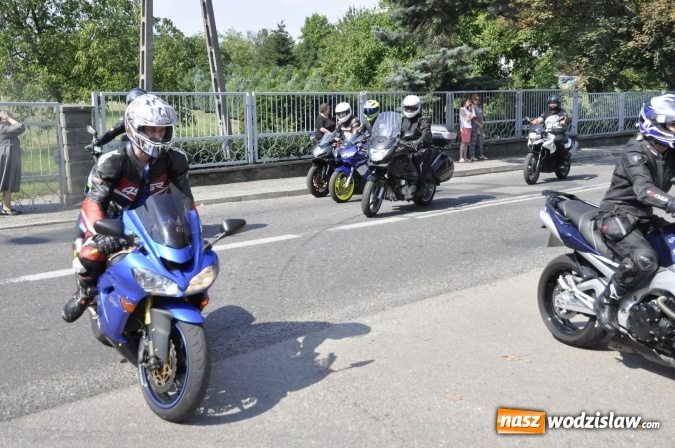 Zdjęcie w galerii na portalu naszwodzislaw.com: Odpustowa parada motocyklistów w Pogrzebieniu wiadomości z regionu