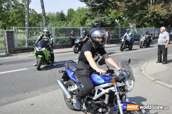 Zdjęcie w galerii na portalu naszwodzislaw.com: Odpustowa parada motocyklistów w Pogrzebieniu wiadomości z regionu