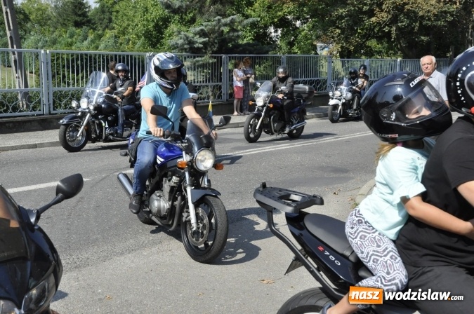 Zdjęcie w galerii na portalu naszwodzislaw.com: Odpustowa parada motocyklistów w Pogrzebieniu wiadomości z regionu