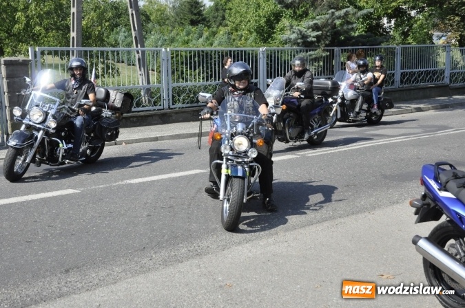 Zdjęcie w galerii na portalu naszwodzislaw.com: Odpustowa parada motocyklistów w Pogrzebieniu wiadomości z regionu