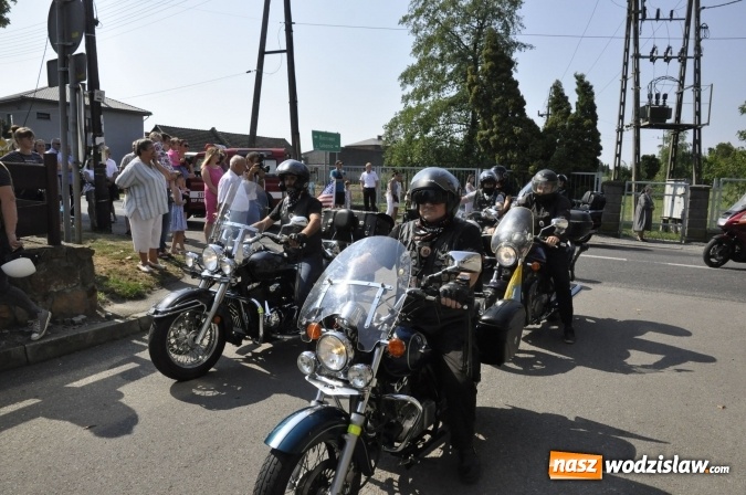 Zdjęcie w galerii na portalu naszwodzislaw.com: Odpustowa parada motocyklistów w Pogrzebieniu wiadomości z regionu