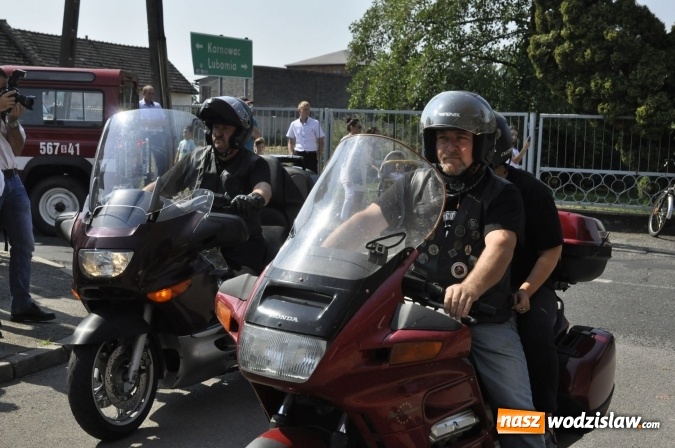 Zdjęcie w galerii na portalu naszwodzislaw.com: Odpustowa parada motocyklistów w Pogrzebieniu wiadomości z regionu