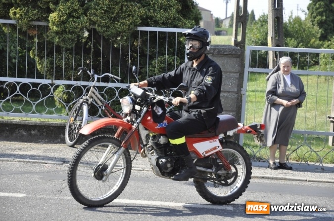 Zdjęcie w galerii na portalu naszwodzislaw.com: Odpustowa parada motocyklistów w Pogrzebieniu wiadomości z regionu