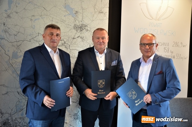 Zdjęcie w galerii na portalu naszwodzislaw.com: Starostwo porozumiało się z gminą Lubomia  wiadomości z regionu