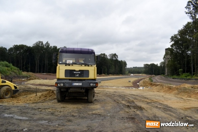 Zdjęcie w galerii na portalu naszwodzislaw.com: Pierwszy kilometr drogi Racibórz-Pszczyna gotowy wiadomości z regionu