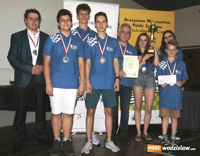 Zdjęcie w galerii na portalu naszwodzislaw.com: Awans szachistów z Rydułtów do Ekstraligi Juniorów wiadomości z regionu